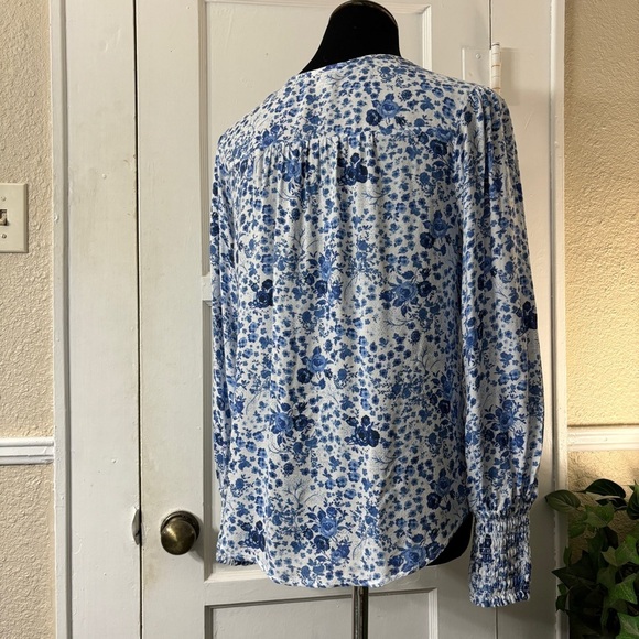 Lucky Brand Pullover Tassel Tie Smocked Wrists Top - Picture 14 of 14